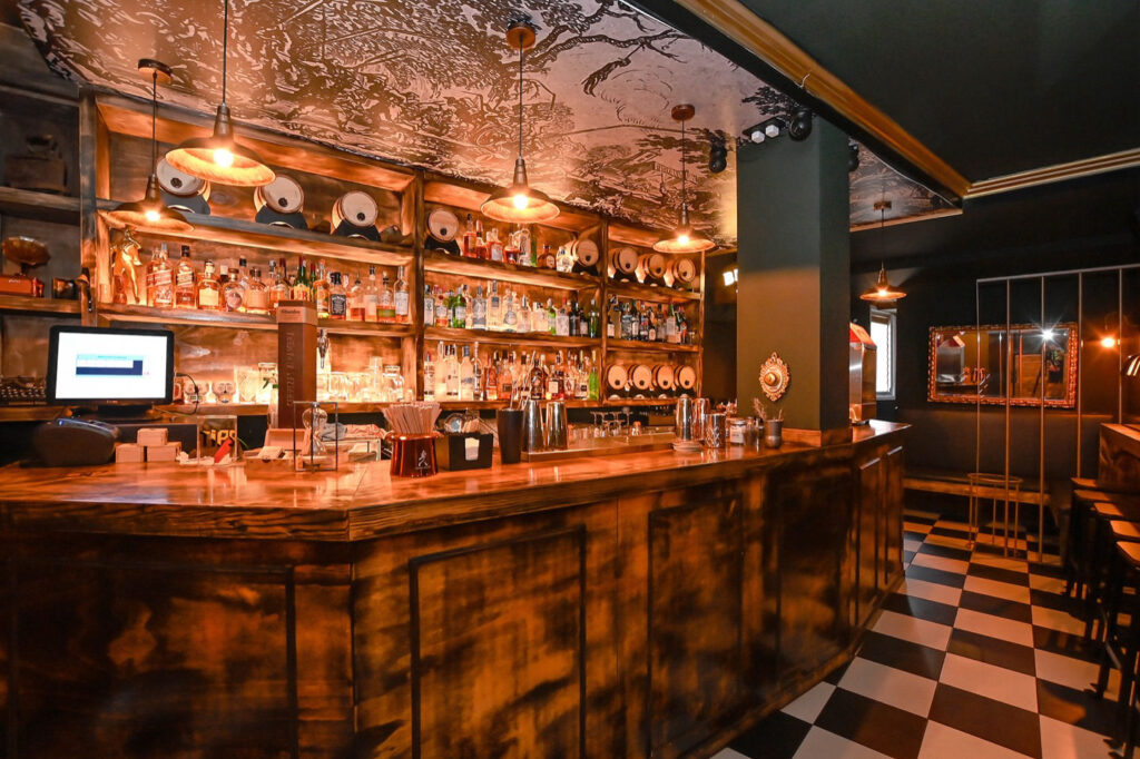 Speakeasy en Palma de Mallorca: bar, interior, para eventos por horas, foto 1
