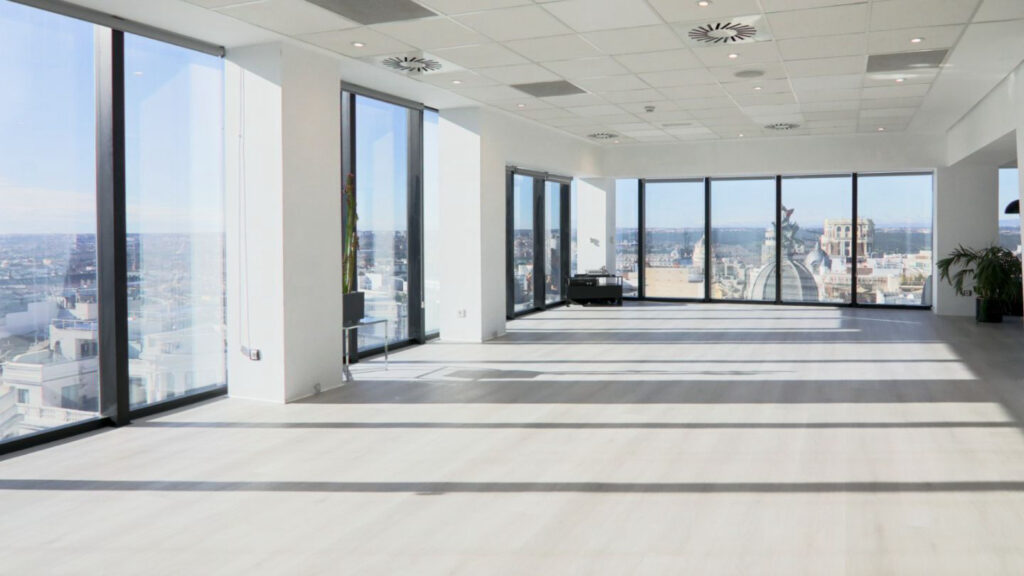 Saint Lu en Madrid: terraza con vistas para eventos por horas, foto 1
