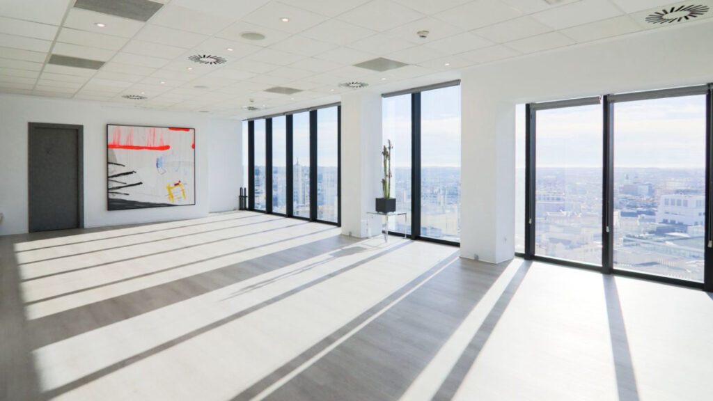 Saint Lu en Madrid: terraza con vistas para eventos por horas, foto 2
