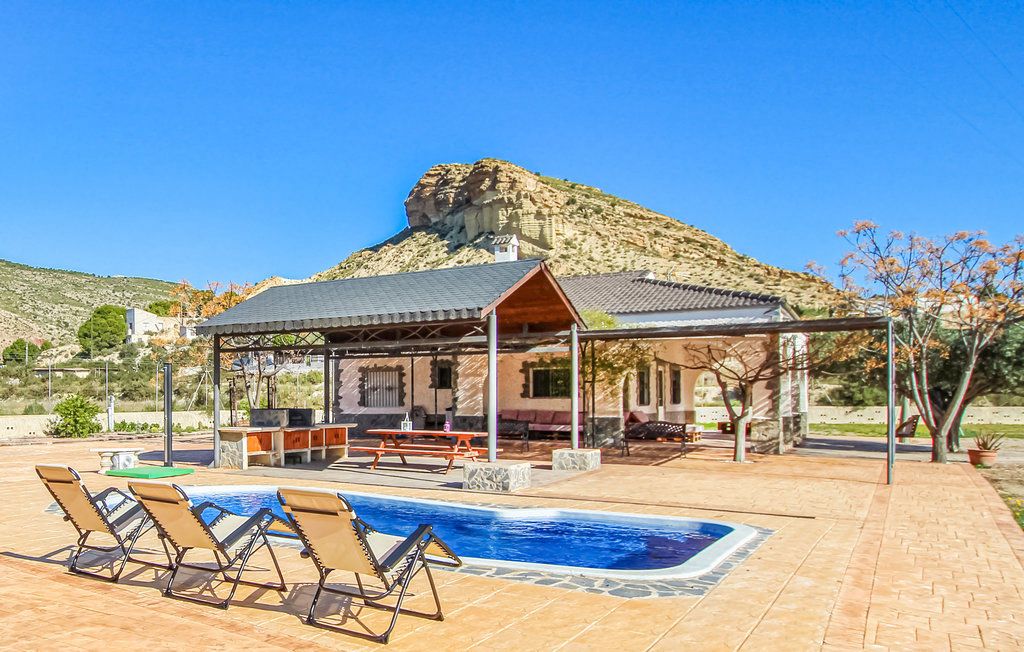 Casa privada en Alicante alquilada por horas para una cena de Navidad con amigos
