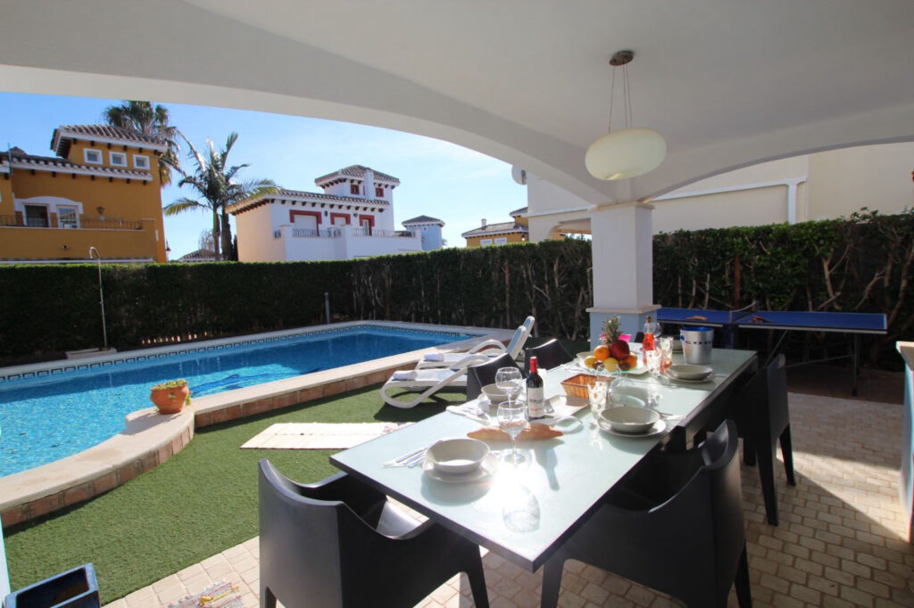 Villa con piscina en Murcia alquilada por horas para un cumpleaños