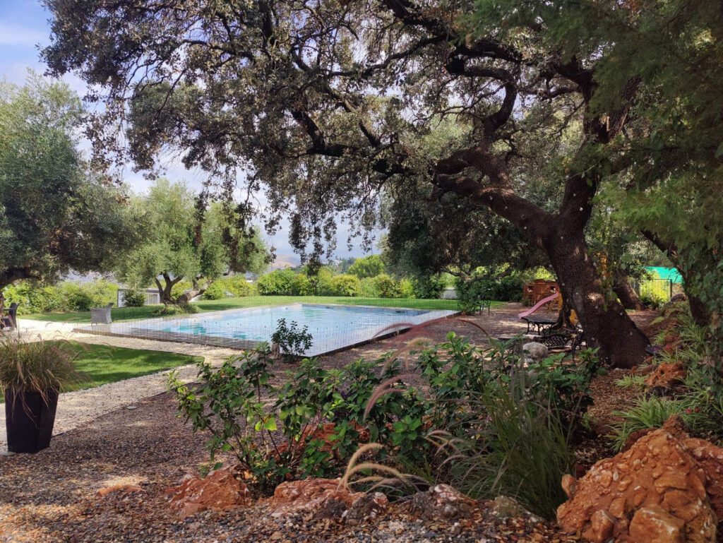 Jardín privado con barbacoa cerca de Málaga alquilado por horas